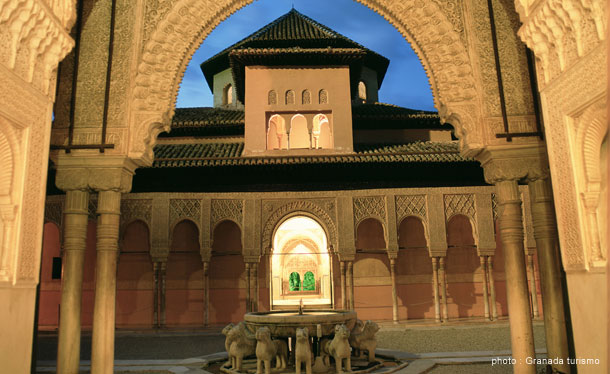 patio-lions-palais-nasrides-alhambra